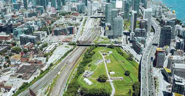 农村建筑前有河道好吗,房子前有条河风水怎么样